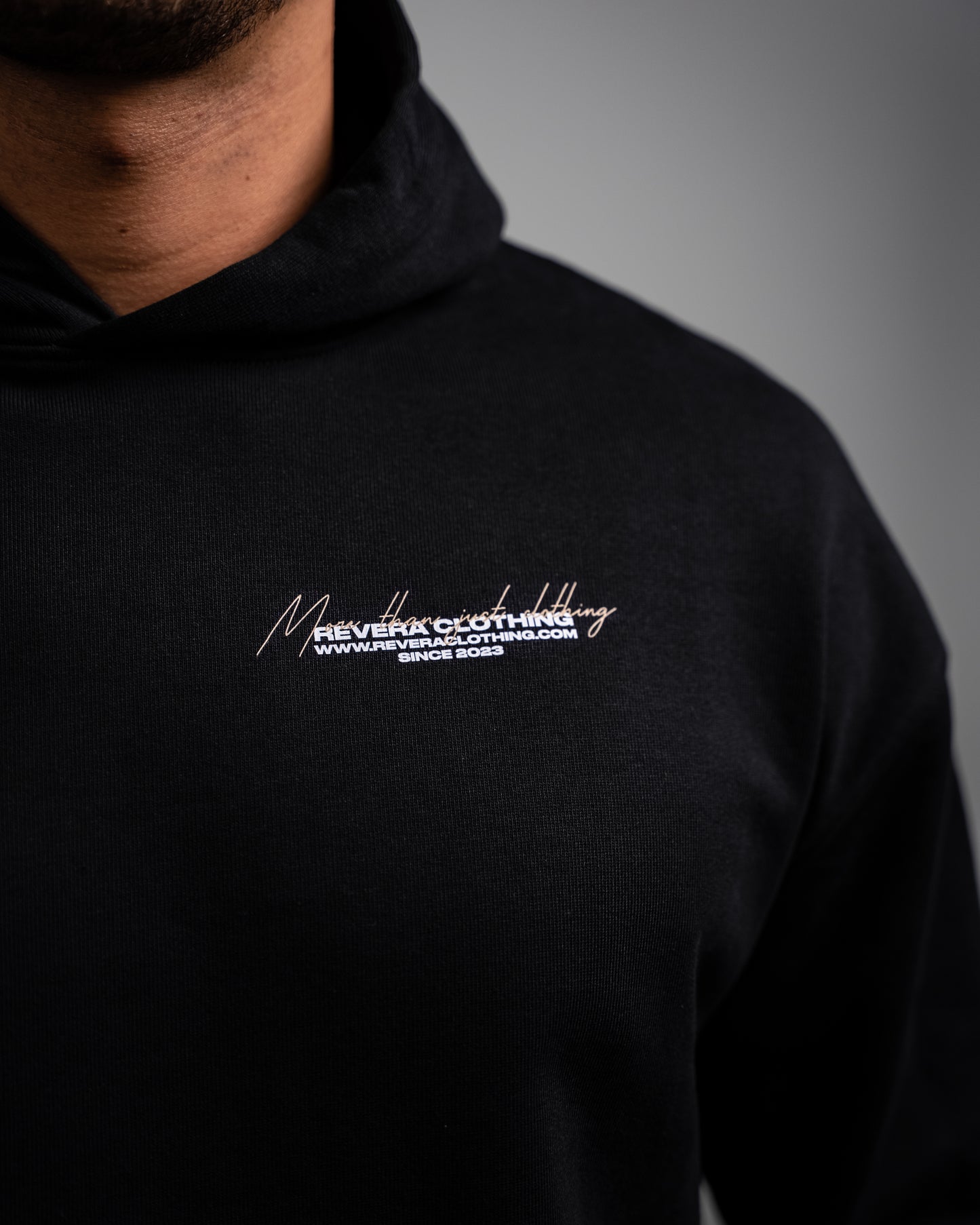 TAGLINE HOODIE